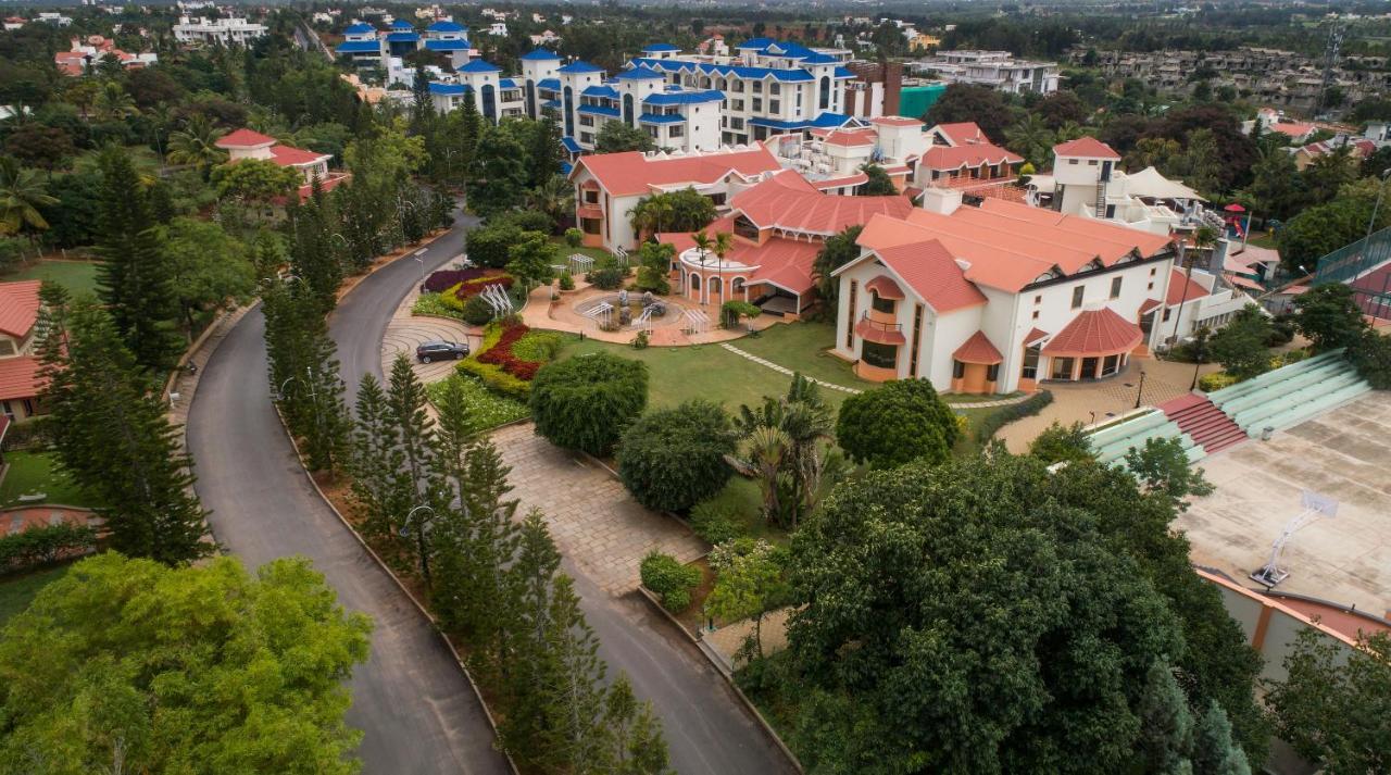 Devanahalli Clarks Exotica Convention Resort & Spa מראה חיצוני תמונה
